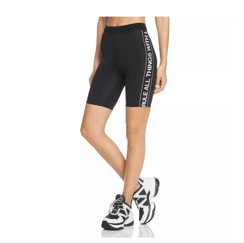 Pam & Gela Bike short All things with Love Small